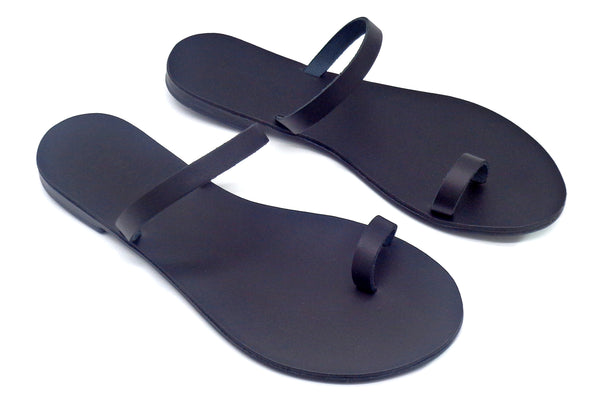 Ancientoo black Toe Ring Até - women footwear