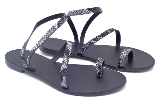Ancientoo Black Toe Ring Mania Sandal - Women Footwear